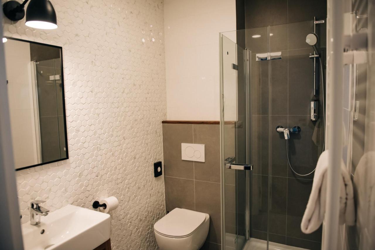 Krone Svätý Jur Exterior foto